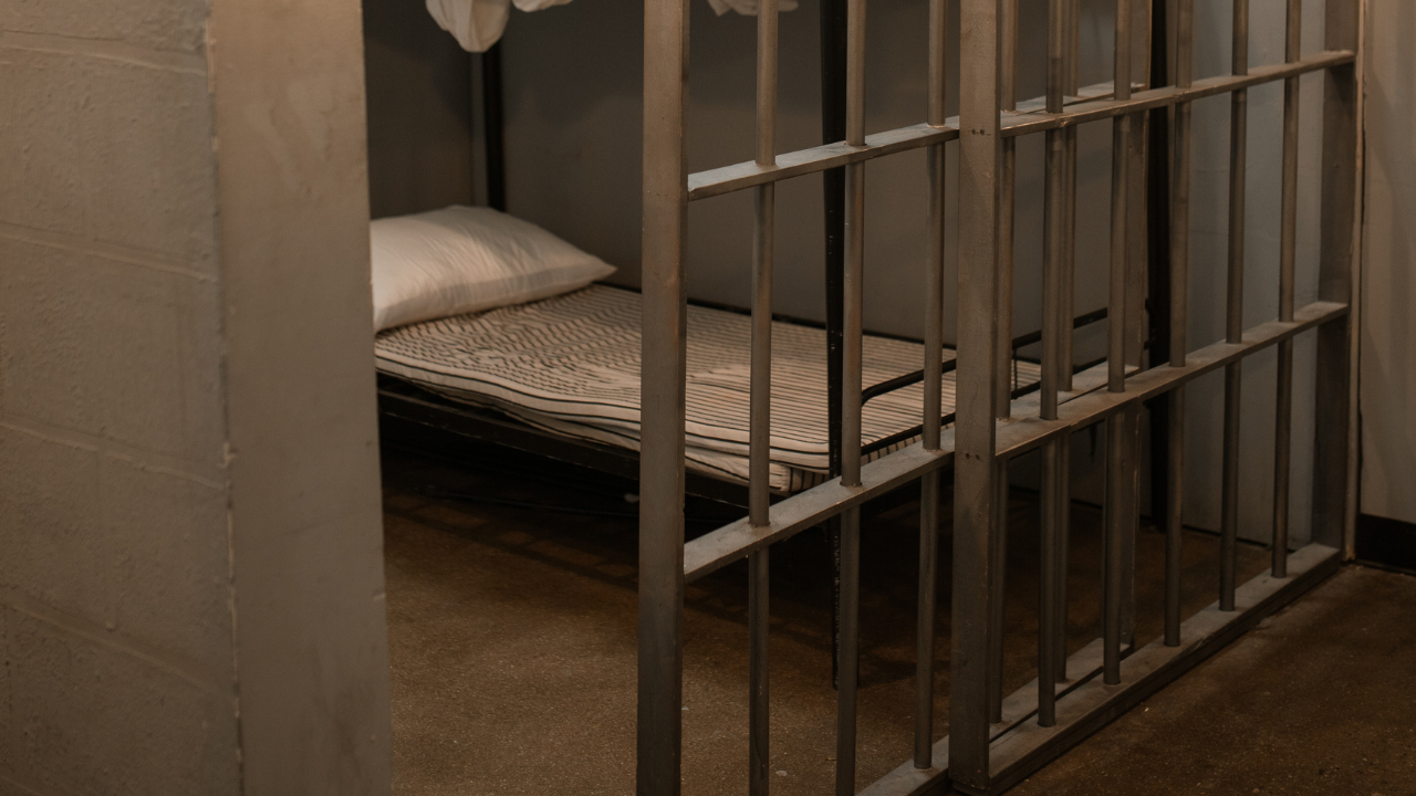 Brasileiro condenado a mais de 14 anos de prisão é detido pelo ICE em Massachusetts