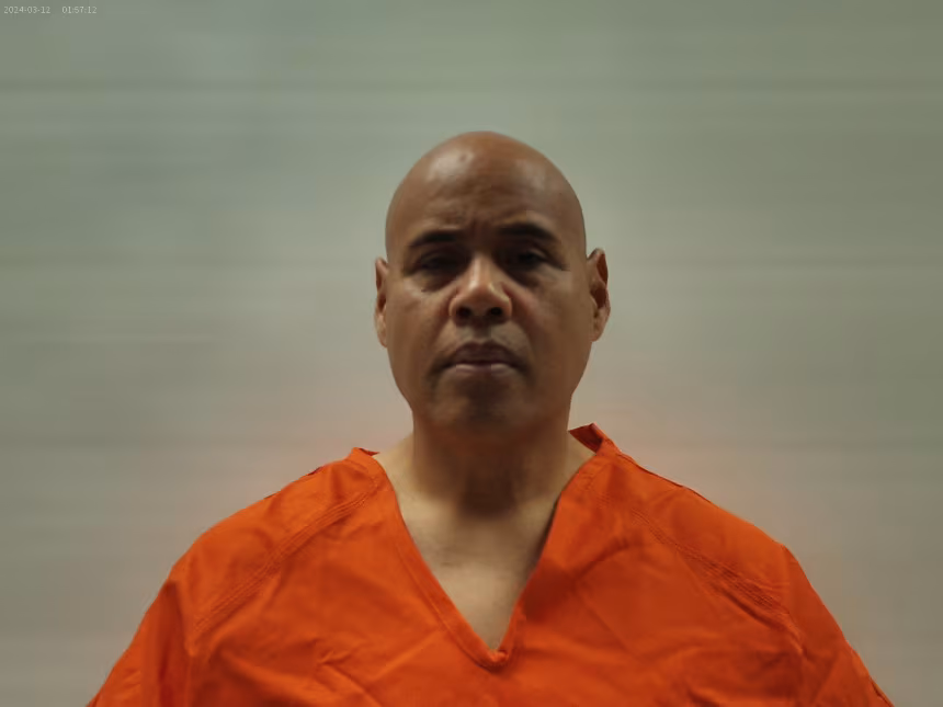 Impasse entre Texas e Minnesota deixa agente do ICE em liberdade