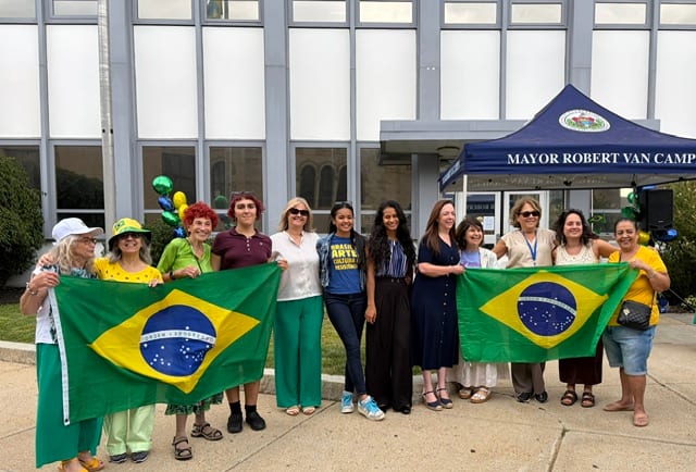 Coluna Mulher Brasileira: Festival da Independência é neste domingo no Herter Park