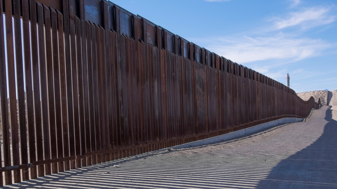 Governo Trump inicia nova etapa de obras na fronteira do Texas com o México