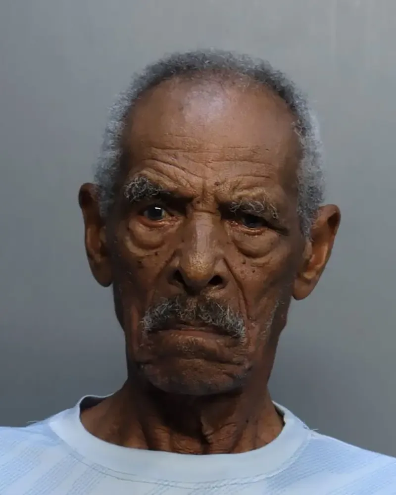 Imigrantes indocumentados de 89 e 73 anos são presos por tráfico de drogas e posse de armas em Miami
