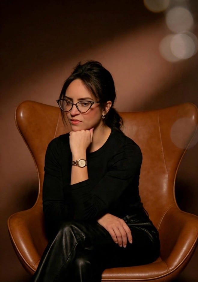 COLUNA: Update! Ana Muniz: uma trajetória entre a psicanálise, a escrita e a consciência