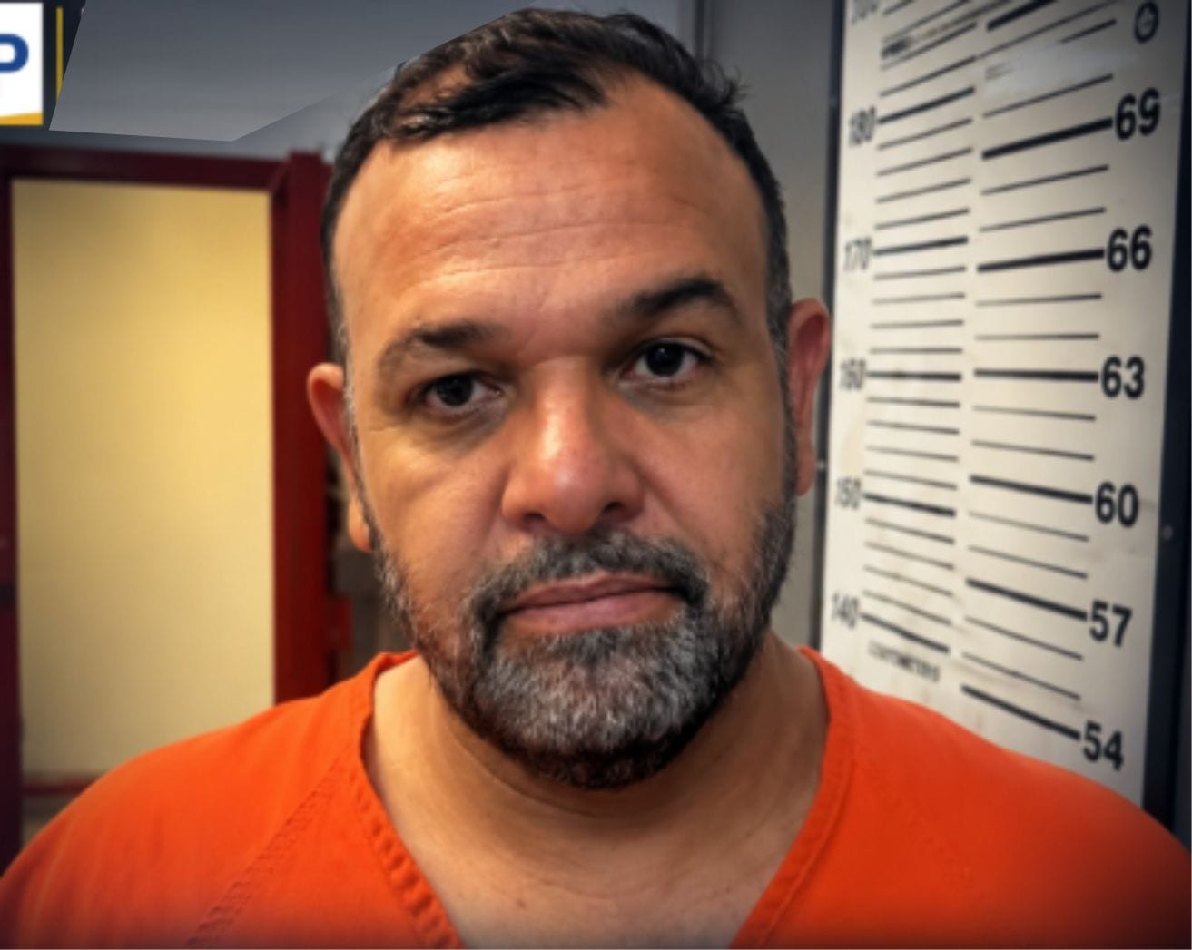 Marido de prefeito no Texas é preso pelo ICE após supostamente permanecer nos EUA com visto vencido