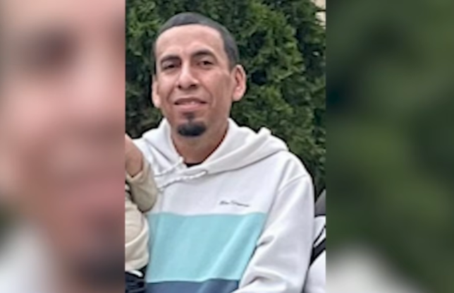 Família de imigrante morto a tiros por agente do ICE em Illinois acusa governo de uso injustificado da força e busca ind